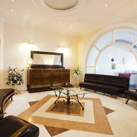 Dome Hotell Kyrenia (Northern Cyprus)