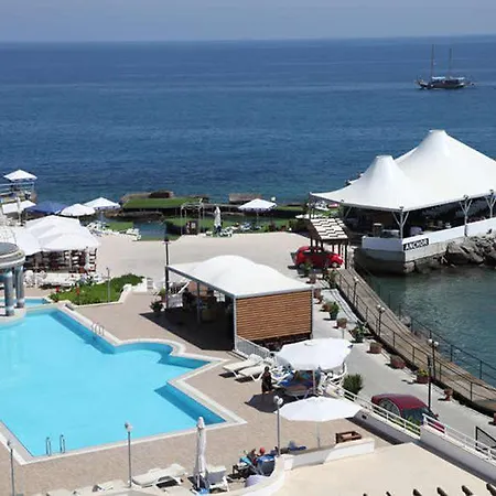 Dome Hotel