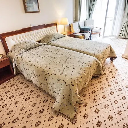 Hotel Dome 4*
