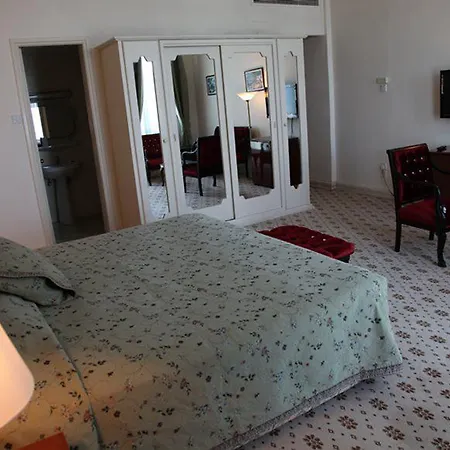 Hotell Dome Kyrenia (Northern Cyprus)