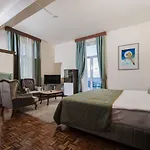 Dome Hotel