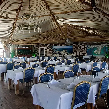 Hotel Dome 4*