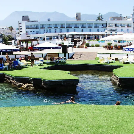 Dome Hotel 4*