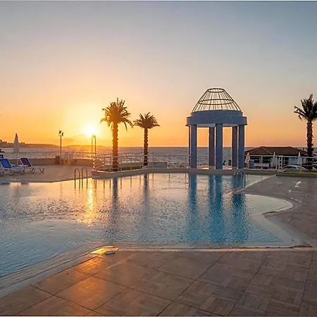 Dome 4* Kyrenia (Northern Cyprus)