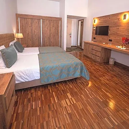 Dome Otel