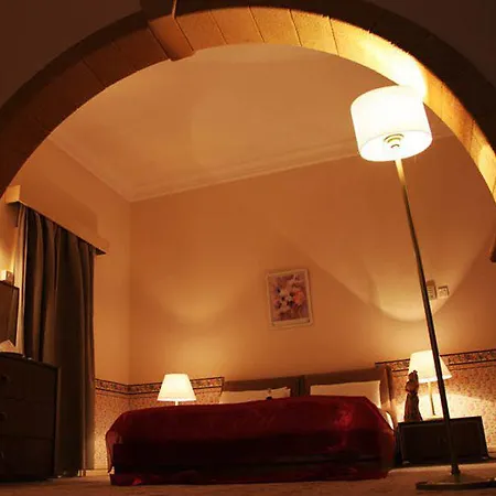 Dome 4*